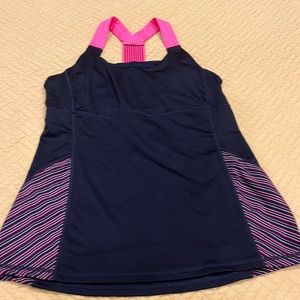 Kyodan M work out tank. Pink and navy